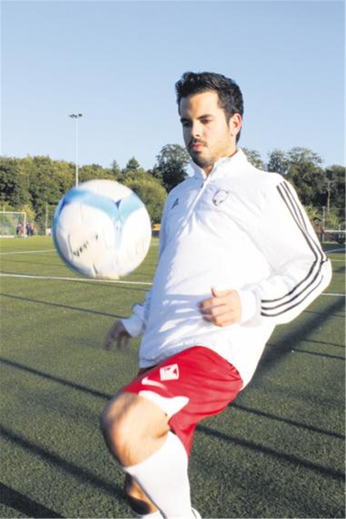 Im Gegensatz zu Hansi Müller ist Leif Müller ein Rechtsfuß. Doch ansonsten hat der 22-Jährige vom 1. FC Eutingen auch fußballerisch mit seinem Vater einiges gemeinsam. Foto: Ochs