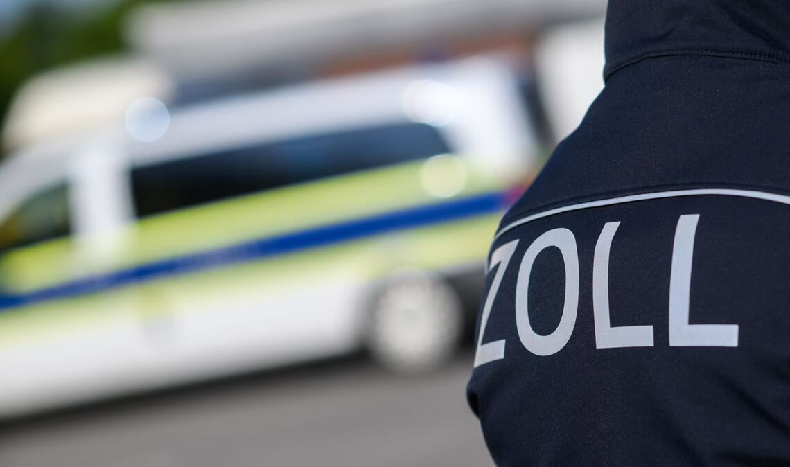 Im Kampf gegen Schwarzarbeit überprüft der Zoll mit 3.200 Beamten bundesweit Baustellen (Symbolfoto).