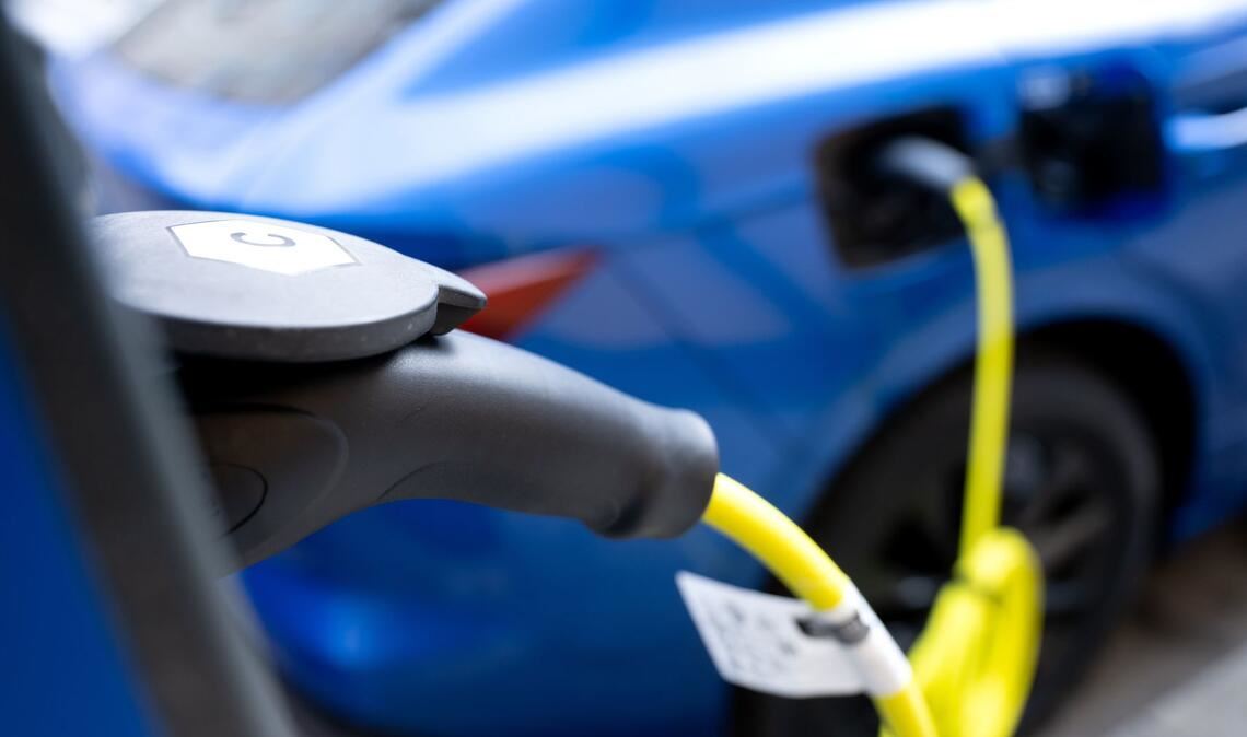 Im Land gibt es immer mehr Ladesäulen für E-Autos (Symbolbild).