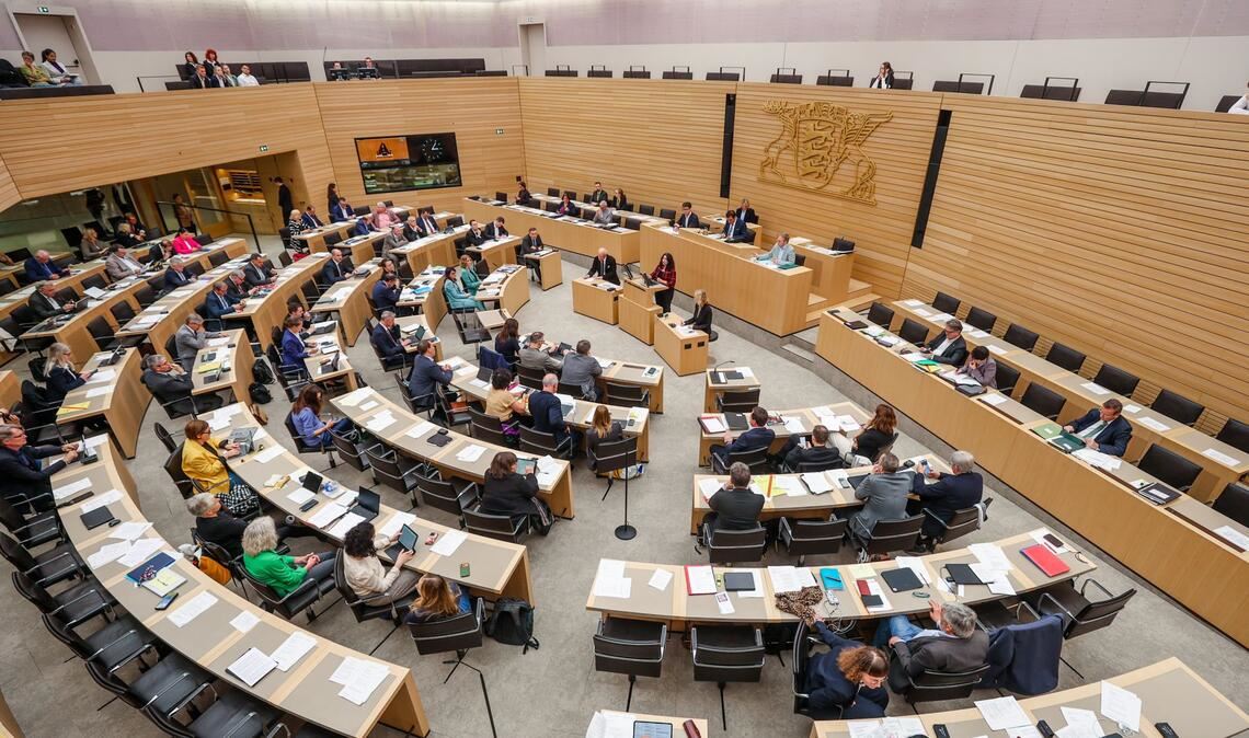 Im Landtag von Baden-Württemberg sitzen in der Mehrheit auch in Zukunft Männer.