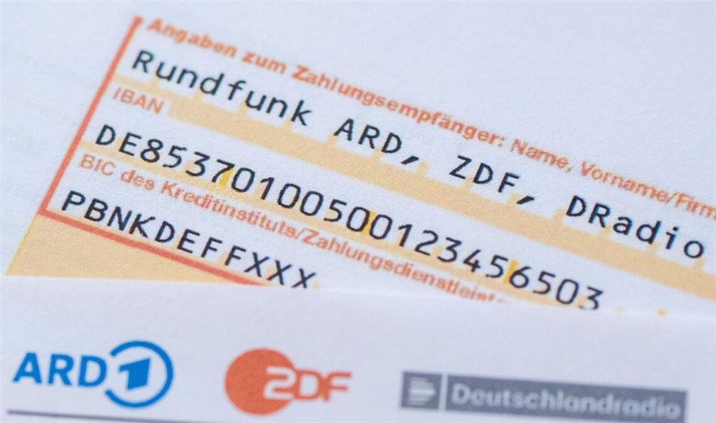Im Rechtsstreit um den Rundfunkbeitrag für den öffentlich-rechtlichen Rundfunk (ÖRR) wird heute eine wichtige Entscheidung erwartet. (Symbolbild)
