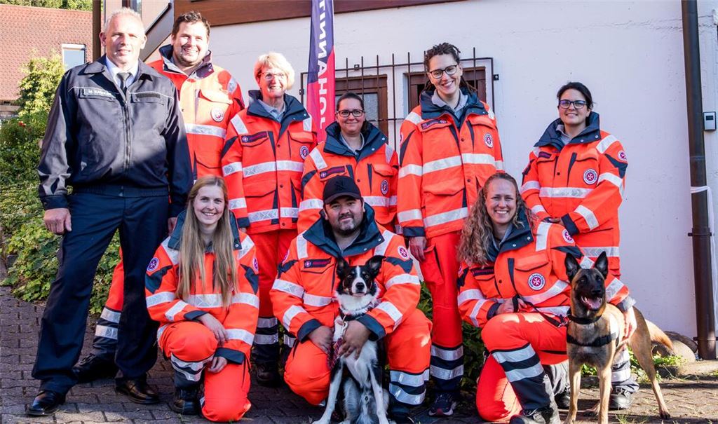 Im Training: die Mitglieder der künftigen Rettungshundestaffel. Foto: privat