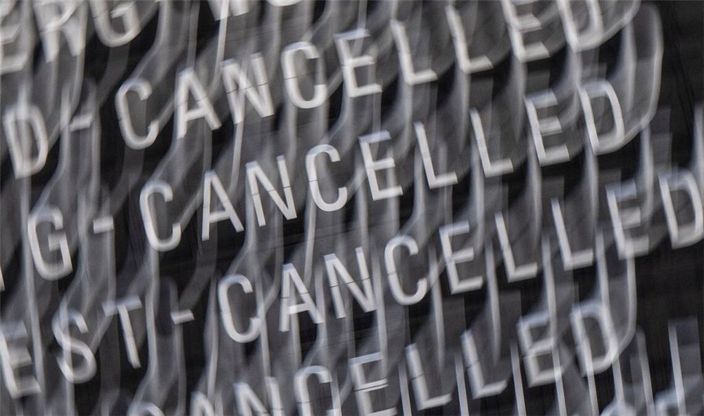 Im vergangenen Jahr sind weniger Beschwerden bei der Schlichtungsstelle Reise und Verkehr eingegangen. (Archivbild)