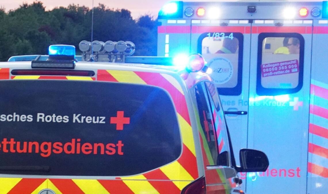Im vergangenen Jahr – und mutmaßlich auch im laufenden Jahr – stark gefordert: Der Rettungsdienst muss laut der Statistik immer mehr Einsätze absolvieren. Symbolfoto: Archiv