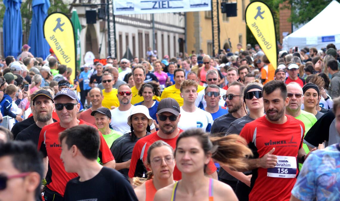 Im vergangenen Jahr verlief die Strecke noch durch die Stadtmitte und hatte am Kelterplatz ihren Start- und Zielpunkt. Fotos: Archiv/Schüller