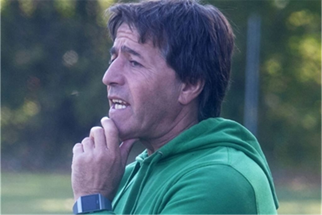 Imam Özalp war bislang für die zweite Garde der Lienzinger zuständig, in der kommenden Spielzeit wird der 54-Jährige bei der ersten an der Seitenlinie stehen.Archivfotos: Fotomoment, friopics