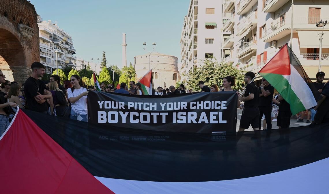 Immer wieder gab es zuletzt Proteste für Palästina und gegen Israel - auch rund um Sportveranstaltungen.