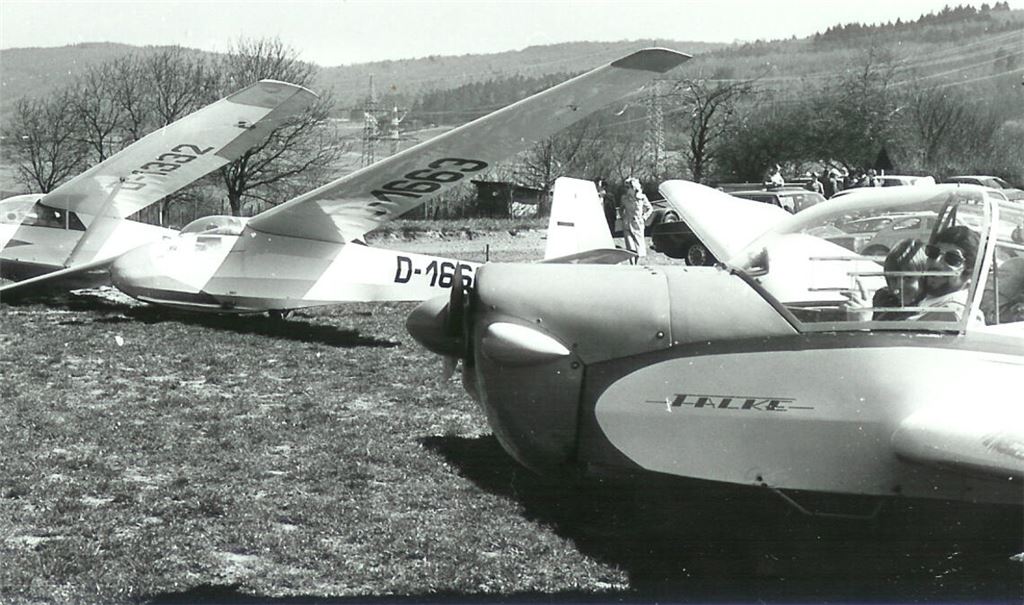 Impression vom Flugzeugpark der 1970er Jahre mit einem Hingucker namens SF25 B-Falke. Fotos: privat/Archiv Stahlfeld