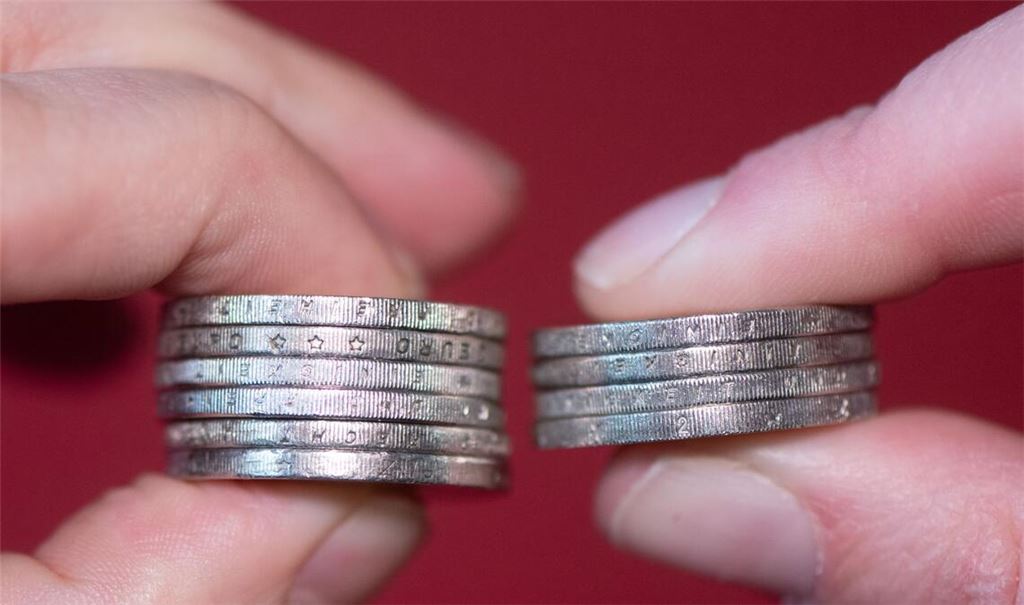 In Baden-Württemberg hat sich die Lohnlücke zwischen Männern und Frauen leicht erhöht. (Symbolbild)