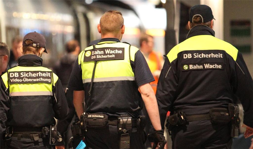 In Baden-Württemberg ist es erneut zu Angriffen auf den Sicherheitsdienst der Deutschen Bahn gekommen (Symbolfoto).