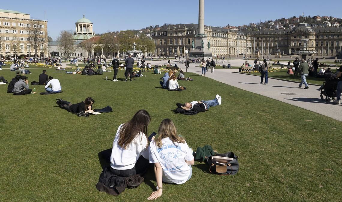 In Baden-Württemberg zeigt sich das Wetter zum Start ins Wochenende zunächst von seiner freundlichen Seite. (Archivbild)