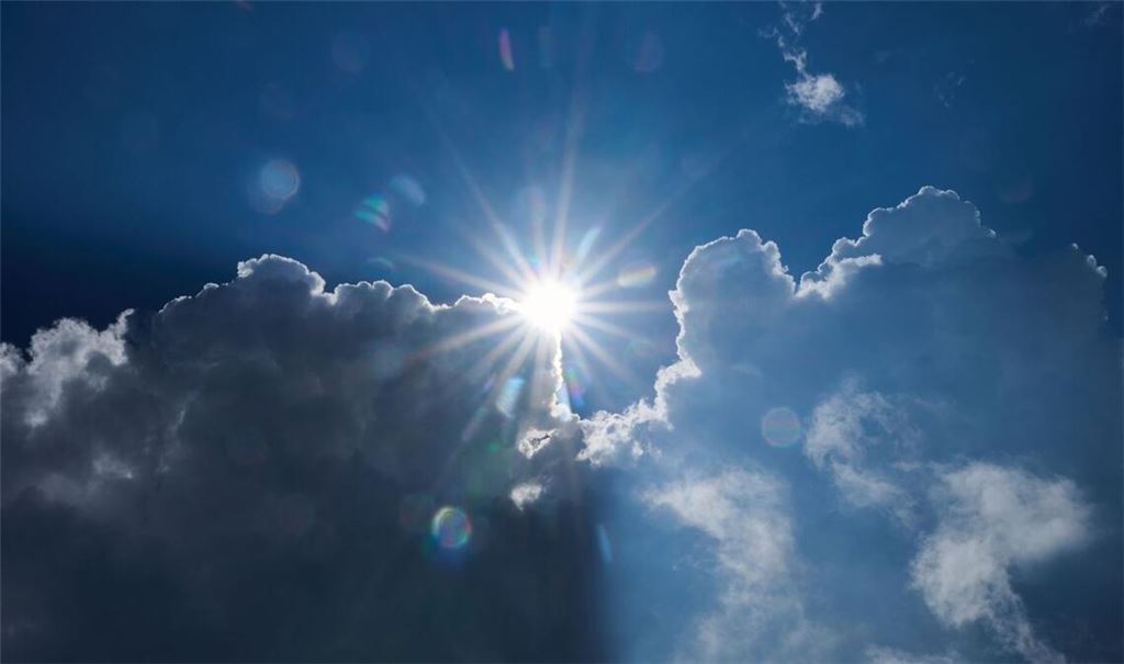 In Baden-Württemberg zeigt sich die Sonne (Symbolbild).