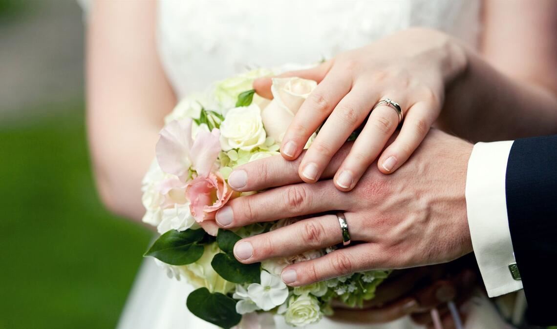 In Deutschland heiraten immer weniger Menschen. (Symbolbild)