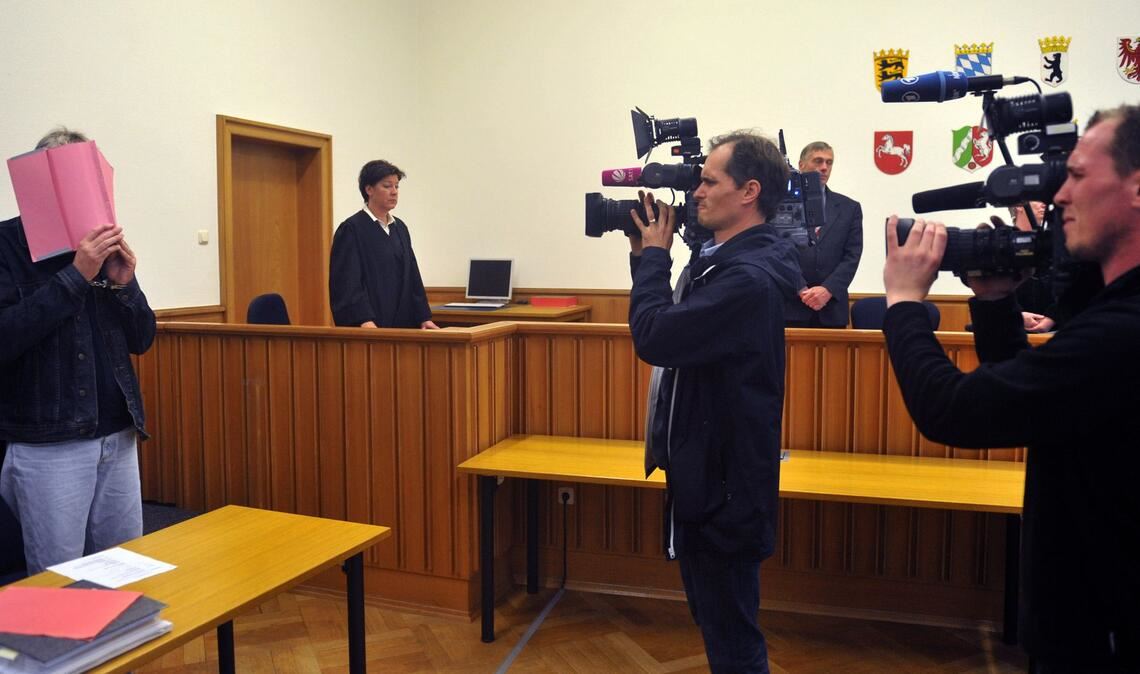 In Deutschland wurde der sogenannte Maskenmann bereits wegen drei Kindsmorden verurteilt. (Archivbild)