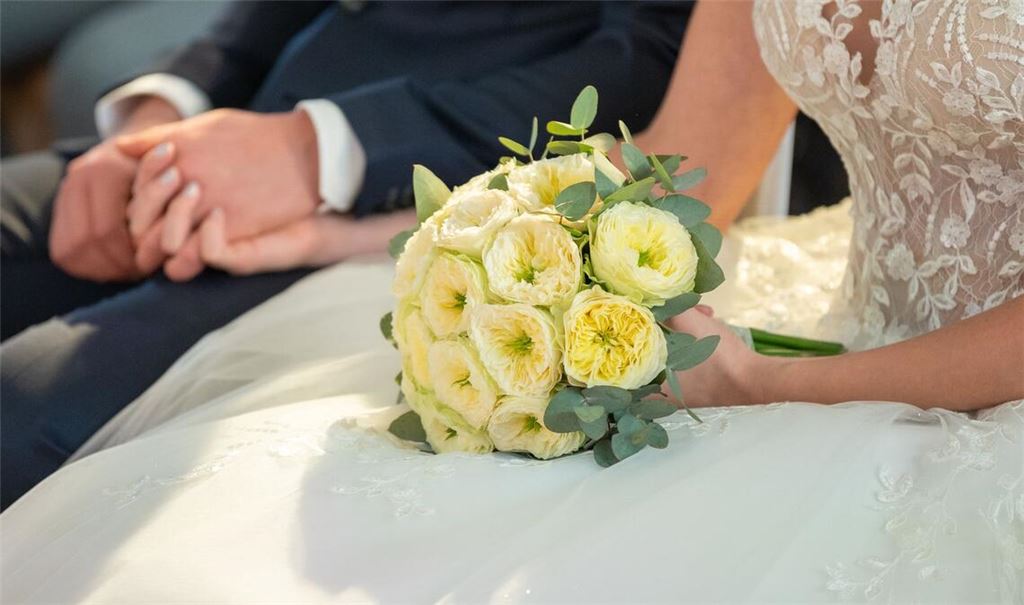 In Deutschland wurden 2024 349.200 Ehen geschlossen, wie das Statistische Bundesamt mitteilt. (Symbolbild)