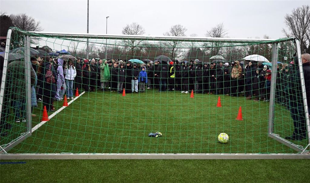 In Dormagen nehmen die Menschen Abschied von Yosef.