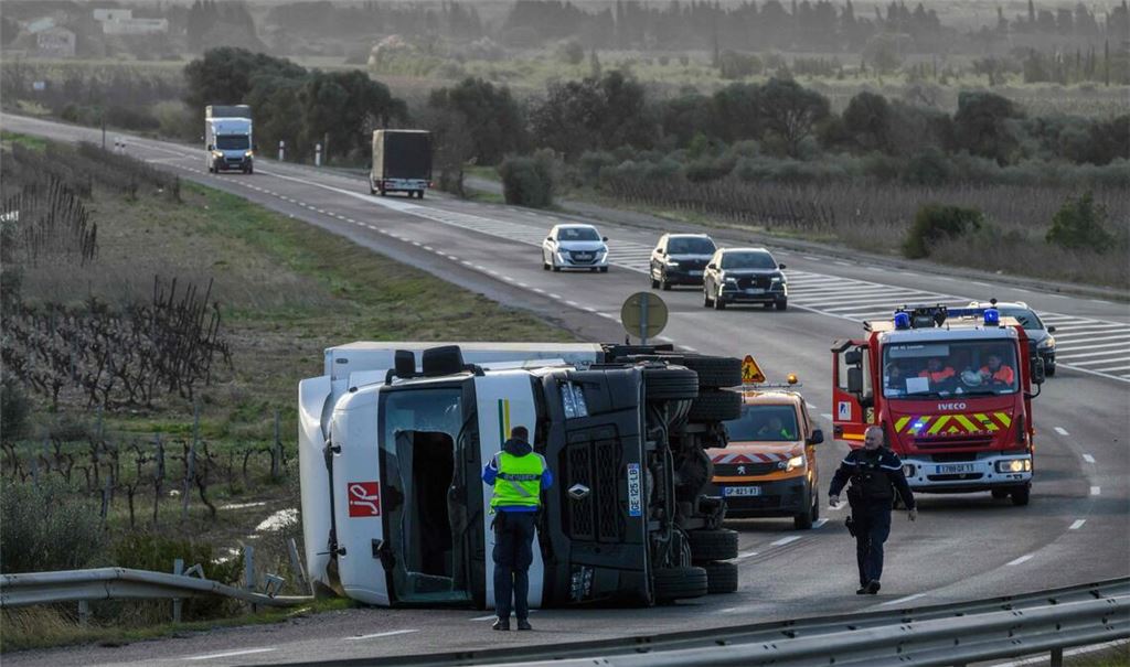 In Frankreich gab es durch den Sturm "Nils" einen Toten.