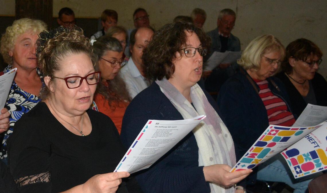 In Illingen und ganz Deutschland werden die gleichen Lieder angestimmt. Foto: Stahlfeld