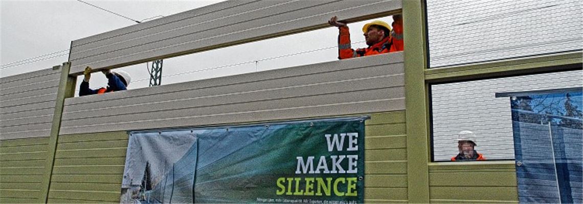 In Illingen wurde das letzte Lärmschutzelement im April 2013 montiert. Jetzt starten die Arbeiten in Mühlacker. Archivfoto: Goertz