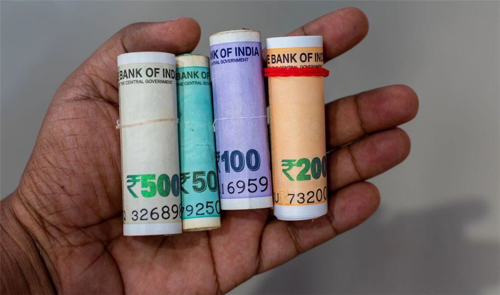 In Indien hat ein Mann die Leiche seiner Schwester ausgegraben und in eine Bank gebracht (Symbolfoto).