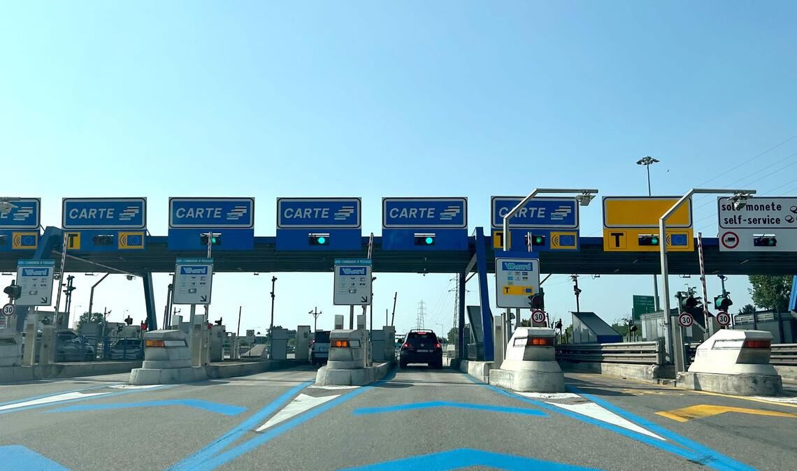 In Italien soll es bei Verspätungen wegen Autobahn-Baustellen jetzt Geld zurückgeben. (Archivbild)