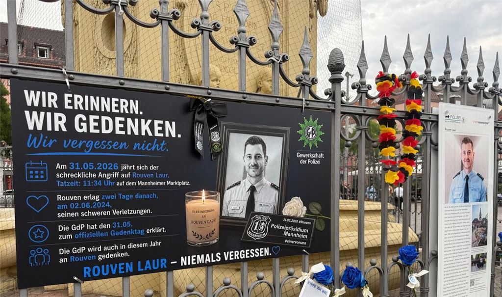 In Mannheim wird an den Tod des Polizisten Rouven Laur erinnert.