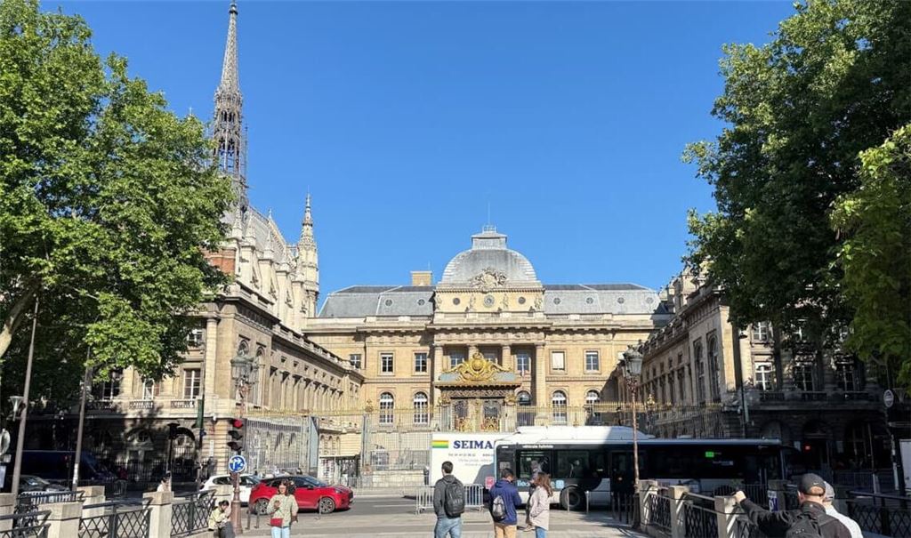 In Paris startet am Montag der Berufungsprozess gegen einen in Deutschland als Flüchtling anerkannten Syrer.