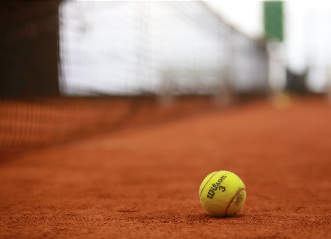 In Tennishallen ist wegen des Infektionsschutzes weiterhin keine Vollbelegung möglich.Foto: lh