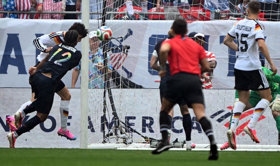 In Topform: Kai Havertz (l) beim Kopfballtor gegen die USA. (Archivbild)