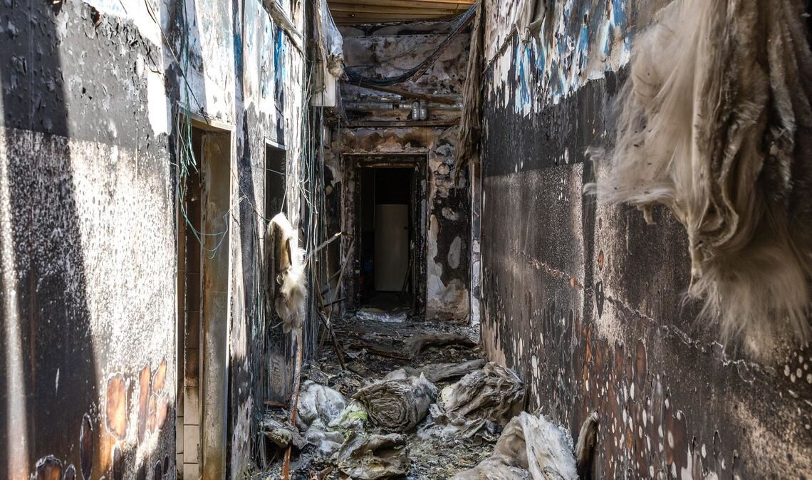 In den Jahren 2024 und 2025 sollen mutmaßliche Mitglieder einer rechtsterroristischen Gruppe mehrere Anschläge verübt haben, unter anderem auf ein Kulturhaus in Altdöbern. (Archivbild)