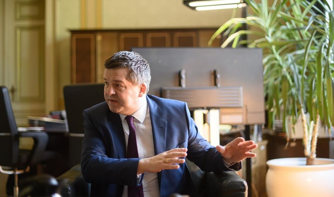 In den ersten Monaten als Regierungschef hat Sven Schulze (CDU) in der Wirtschaftspolitik Erfolge verbucht - aber wird das reichen?