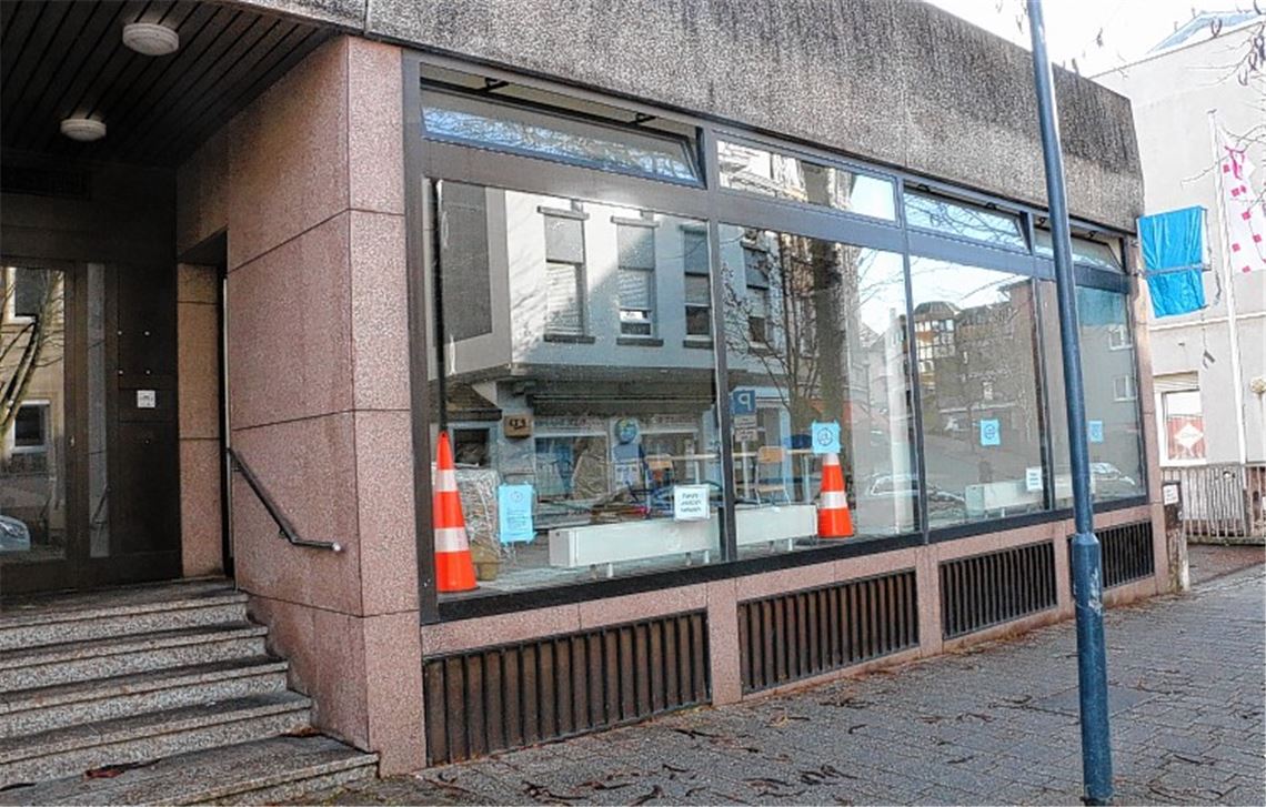 In den früheren Räumlichkeiten der Bäckerei Katz entsteht ein neues Café. Foto: Sadler