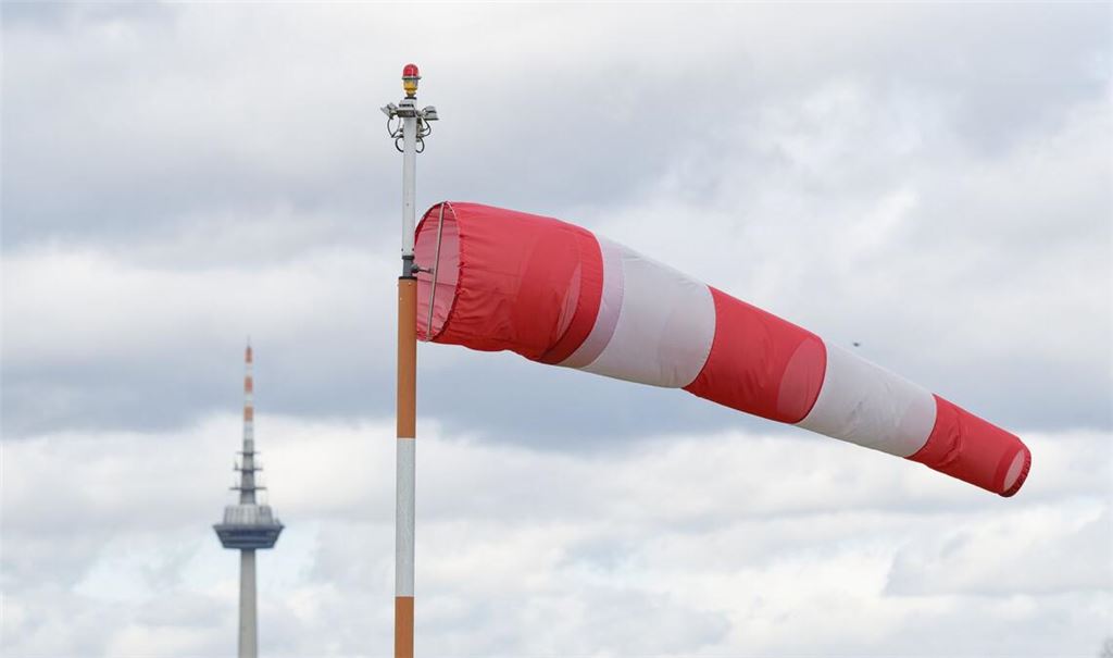 In den kommenden Tagen zeigt sich der Herbst von seiner unschönen Seite. (Symbolbild)