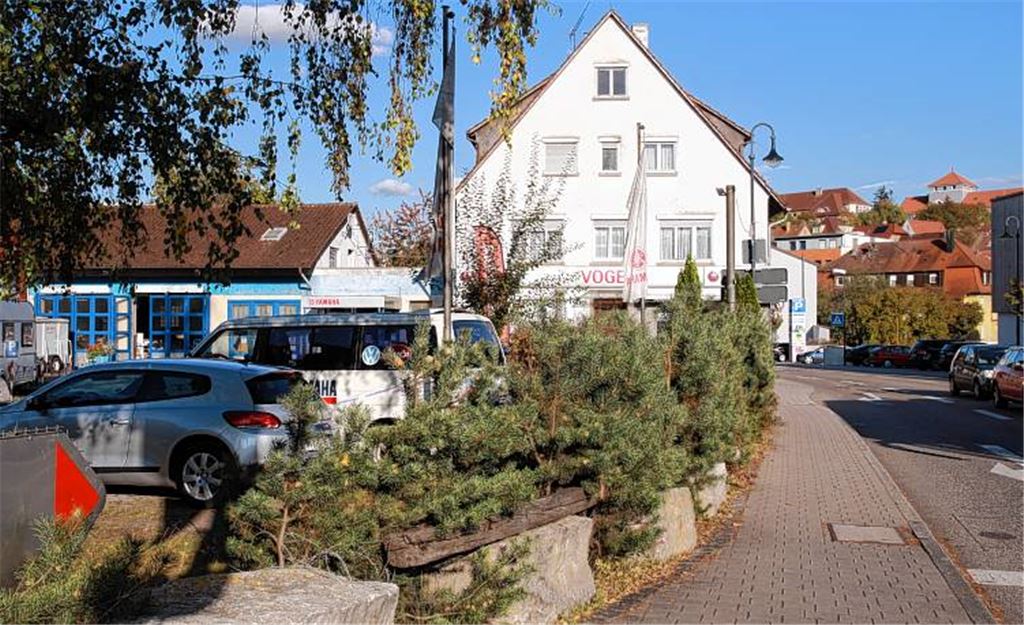 In der Diskussion: An der Ecke Goethestraße und B10 könnte sich Einzelhandel ansiedeln.