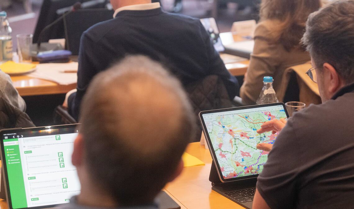 In der Sitzung des Regionalverbands geht es vor der Beschlussfassung noch um Fragen zu einzelnen Vorranggebieten. Foto: Fotomoment