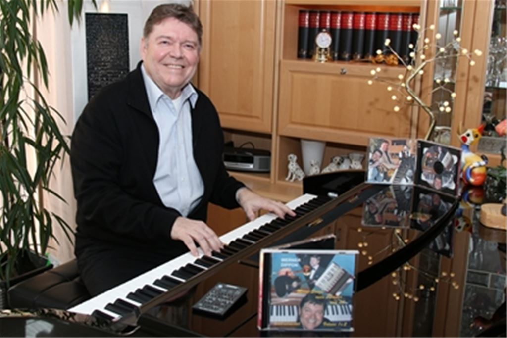 In der Zwangspause als Chorleiter hat Dippon eine Doppel-CD aufgenommen. Foto: ub