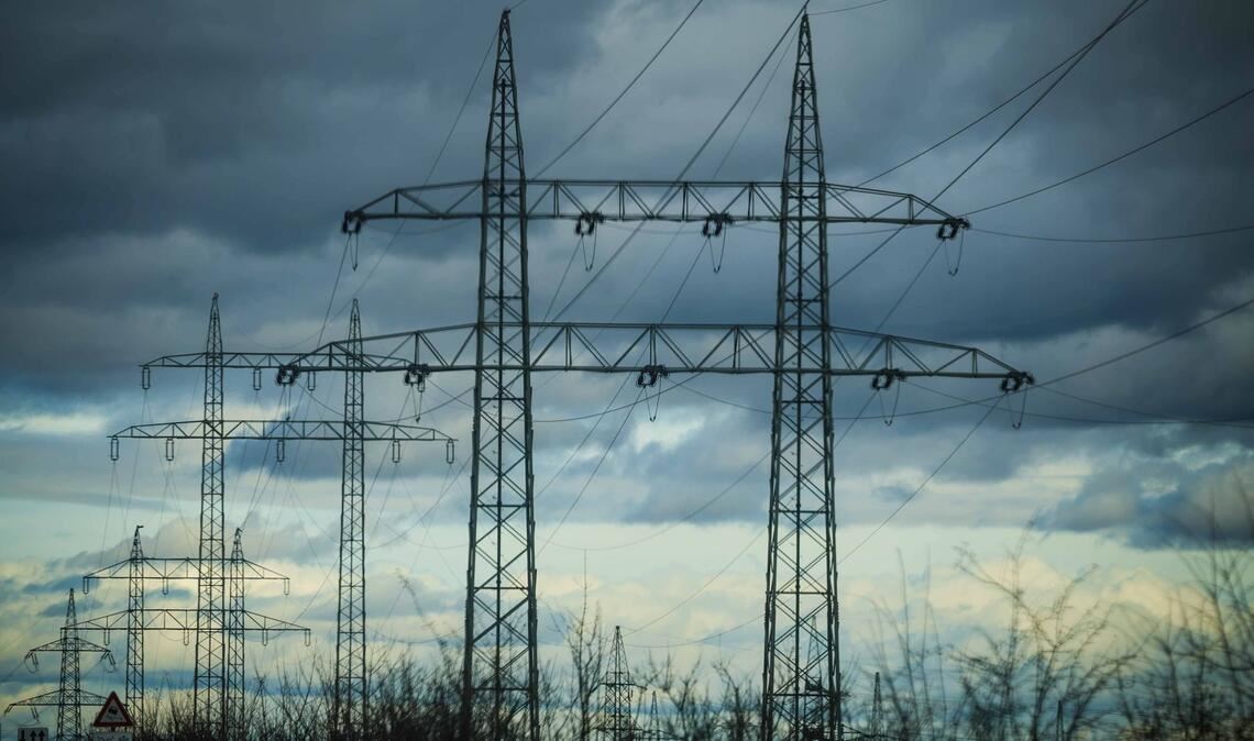 In einigen Teilen von Tübingen ist nach einem Brand der Strom ausgefallen.