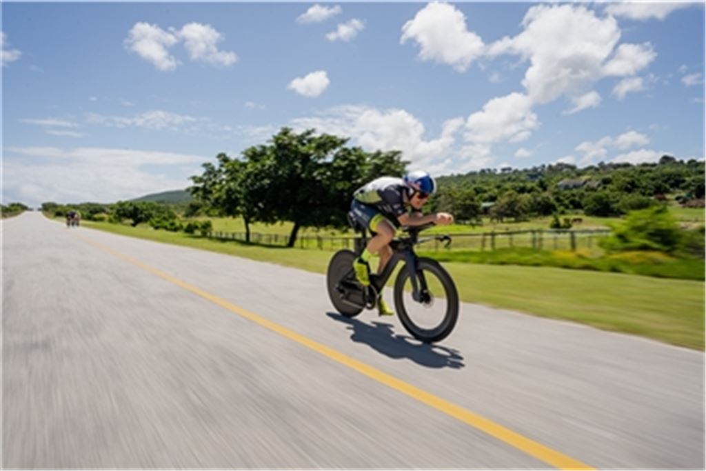 In jüngerer Vergangenheit hat Sebastian Kienle viel zu Hause trainiert, nun kehrt er im südafrikanischen Porth Elizabeth auf die Strecke zurück. Foto: privat