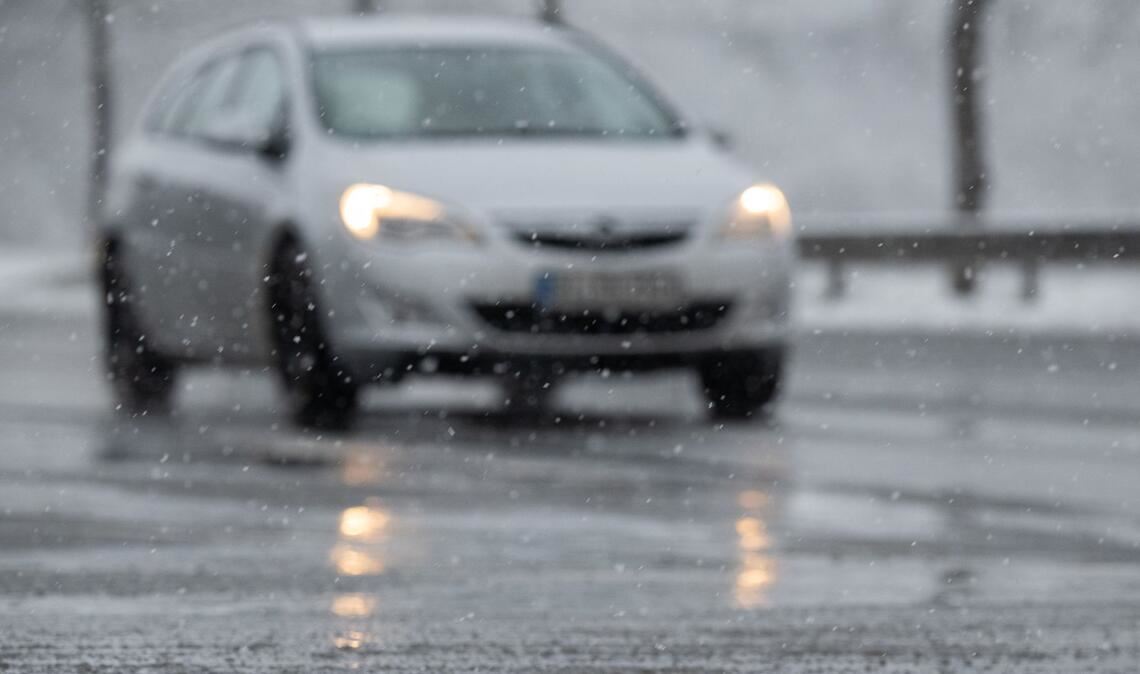 In vielen Regionen im Südwesten kam es zu zahlreichen Verkehrsunfällen. (Archivbild)