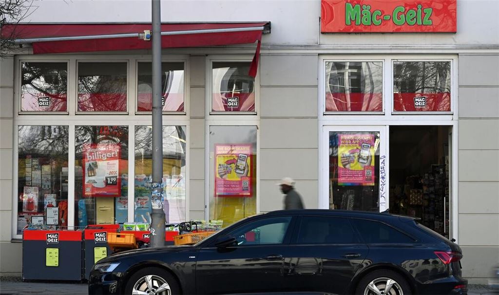 In vielen ostdeutschen Städten gibt es Filialen der Kette Mäc Geiz.