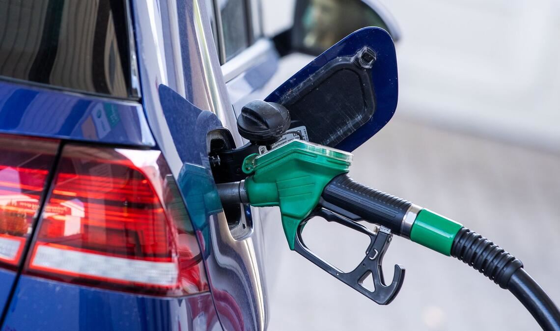 Influencer streuen Zweifel an der Qualität der Kraftstoffe. (Archivbild)