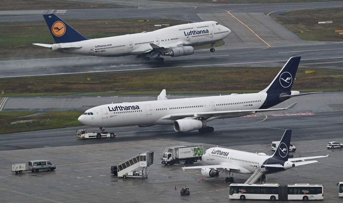 Inlandsflüge lohnen sich für die Lufthansa kaum. (Archivbild)