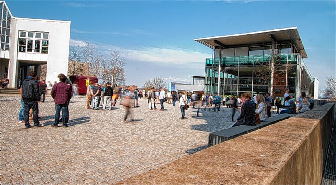 Insgesamt rund 6100 Studenten absolvieren in Pforzheim ihre akademische Laufbahn.