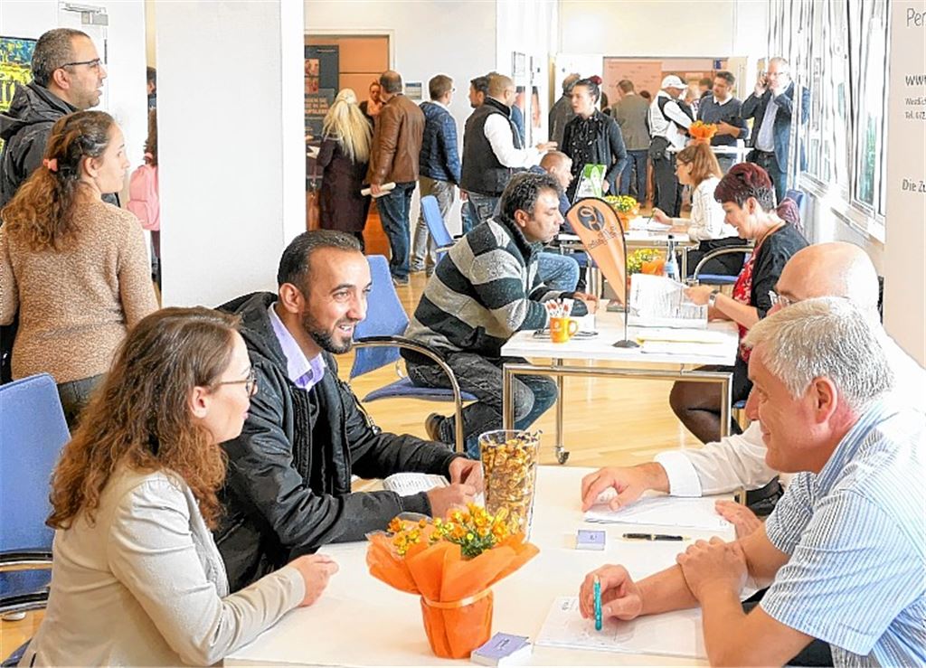 Firmen werben um Mitarbeiter