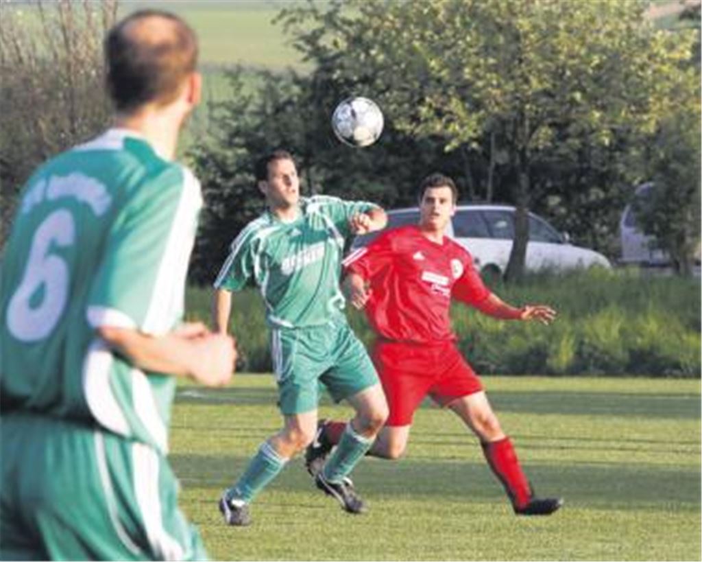Iptingen (grün) und Wiernsheim bieten ein Derby ohne die für Derbys typische Hektik. Foto: Eigner