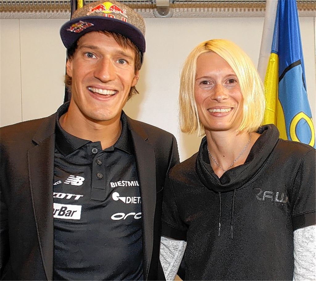 Ironman-Weltmeister Sebastian Kienle und Christine Schleifer kommen zu Buch-Elser.
