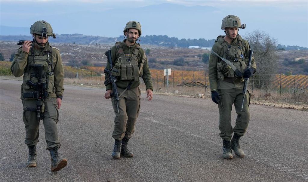 Israelische Soldaten. Die israelische Armee  hat die Bewohner von fünf Ortschaften im Süden des Libanon zur sofortigen Evakuierung aufgerufen (Symbolfoto).