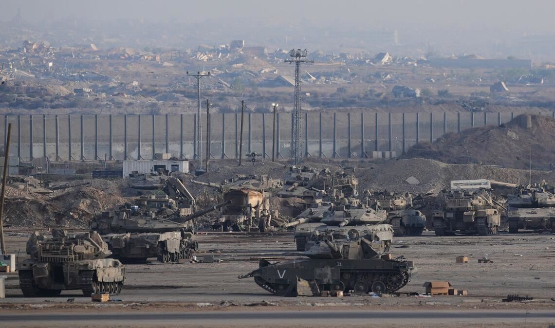 Israels Armee will die Waffenruhe nach heftigen Angriffen auf Ziele in Gaza nun wieder einhalten.