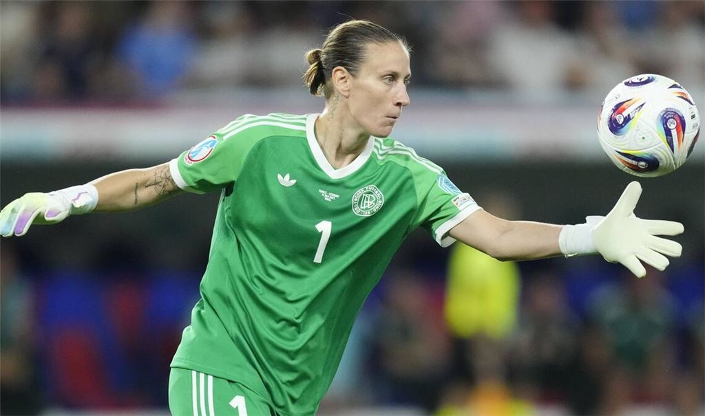 Ist Ann-Katrin Berger bald nicht mehr am Ball für Deutschland?
