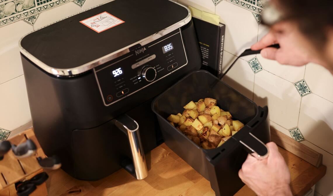 Ist der Korb befüllt, kann der Airfryer gestartet werden.